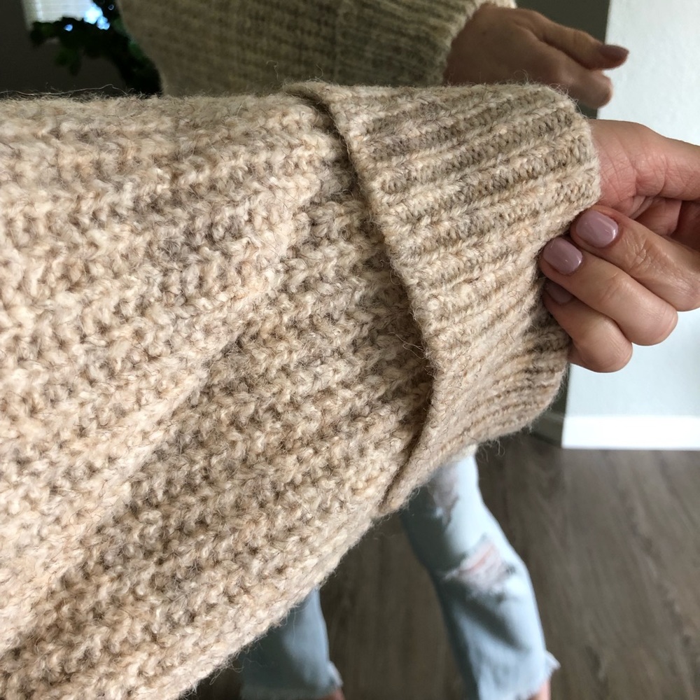 🚫 SOLD OUT | Oversized Knit - Picture 5 of 8